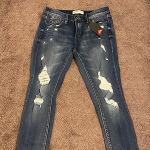 Low rise skinny jeans